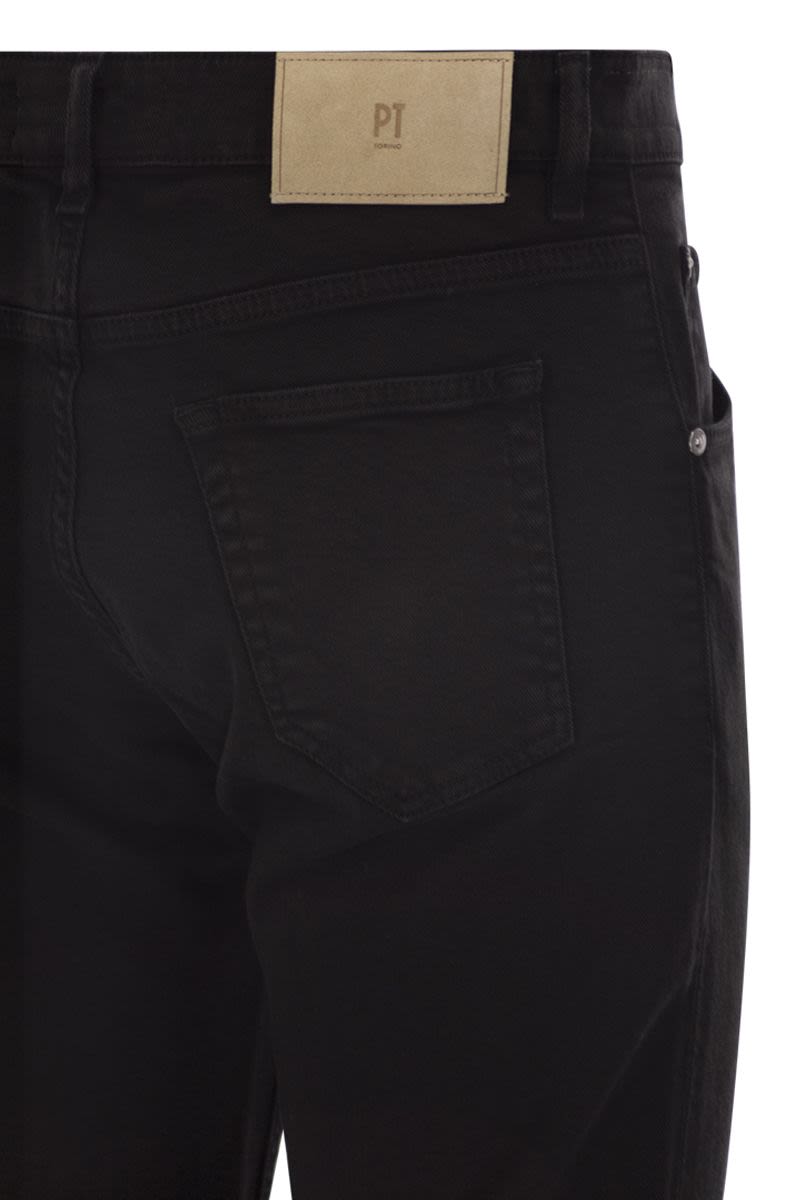 PT TORINO Men's Ankle Length Carrot Fit Denim Trousers