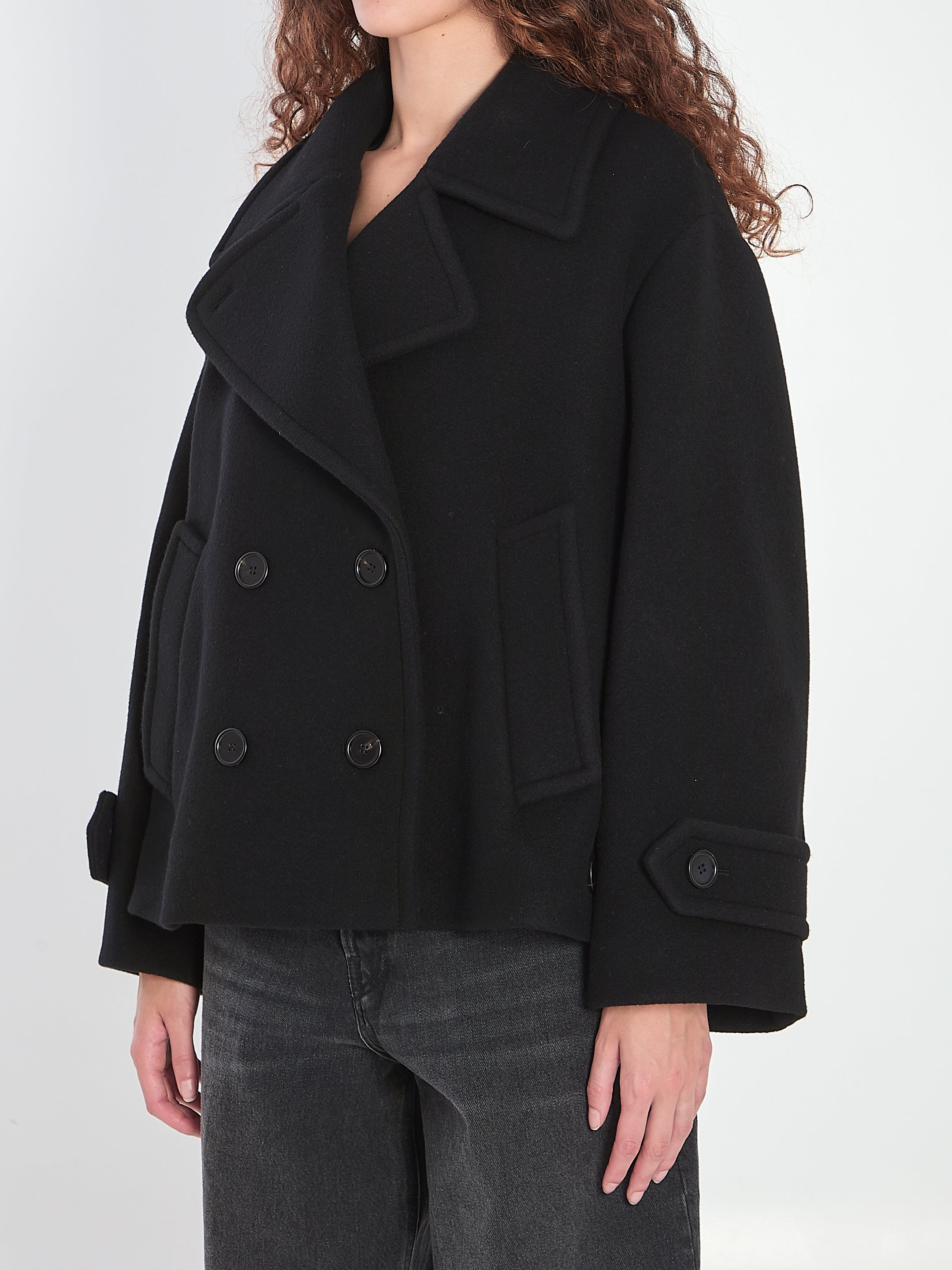 CHLOÉ Elegant Short Peacoat