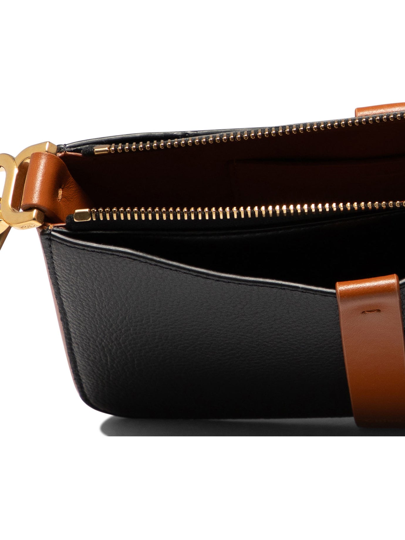 CHLOÉ Mini Crossbody Handbag - Timeless and Versatile