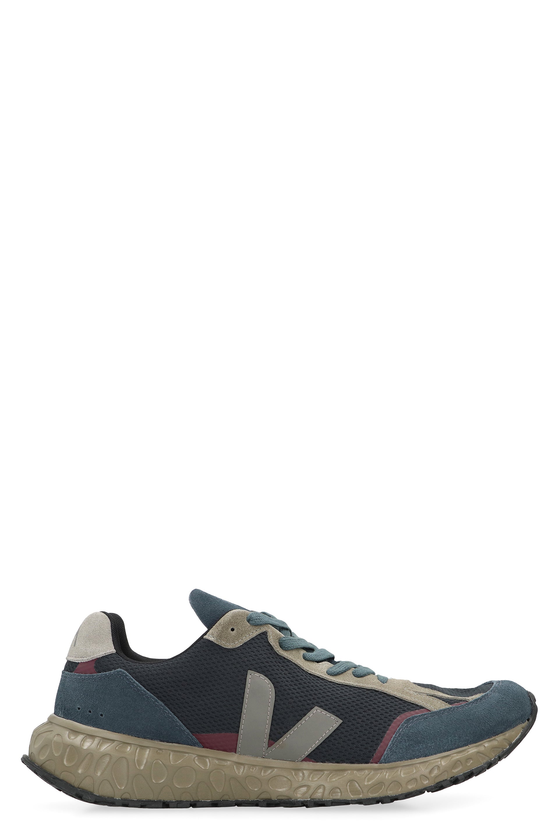 VEJA Modern Low-Top Sneakers for Men