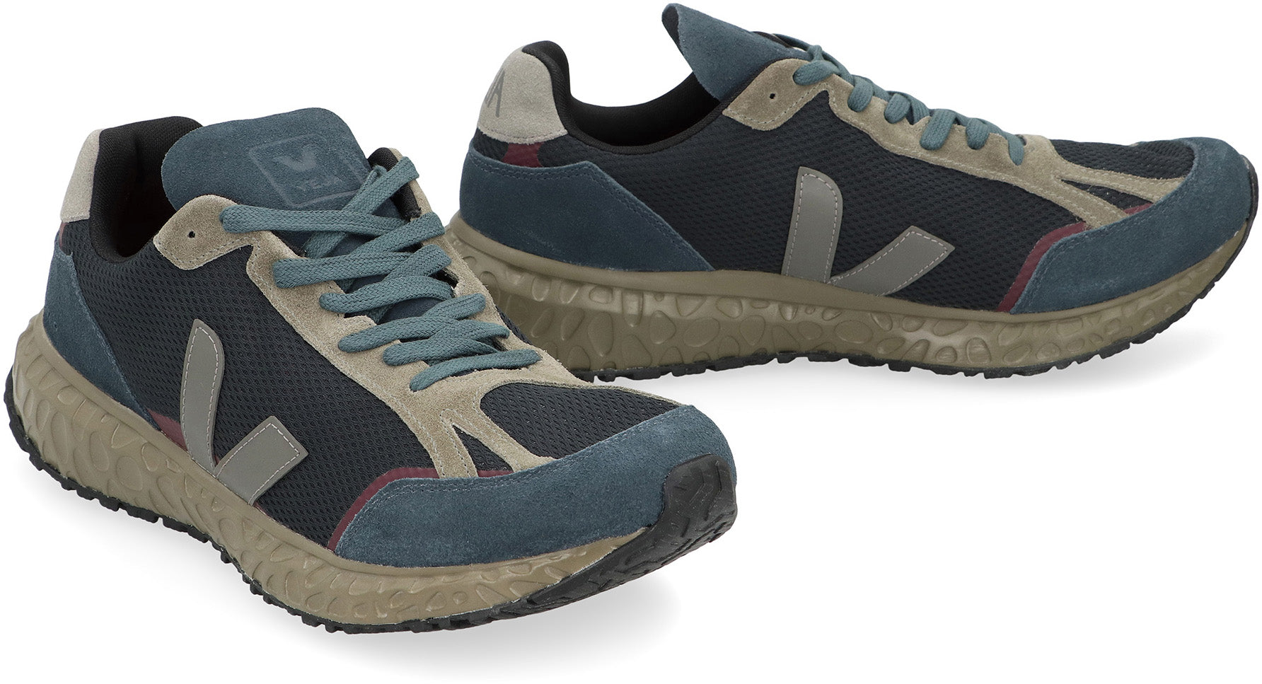 VEJA Modern Low-Top Sneakers for Men