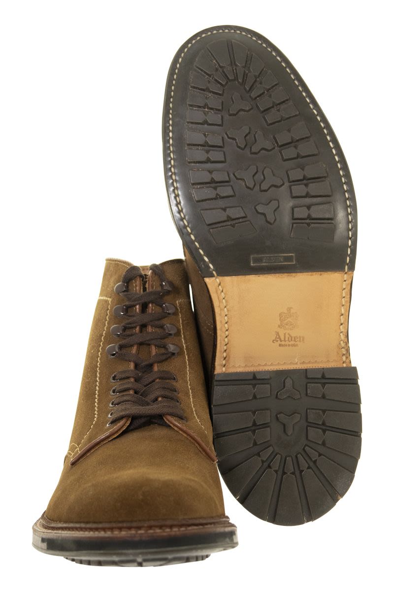 ALDEN Simple Pointed Suede Boot