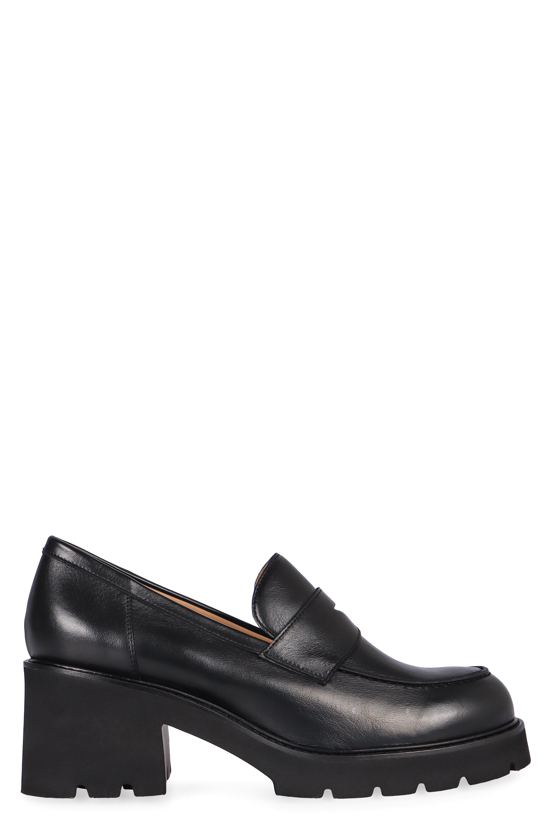 DOUCAL'S Classic Leather Moccasins with Distinctive Sole