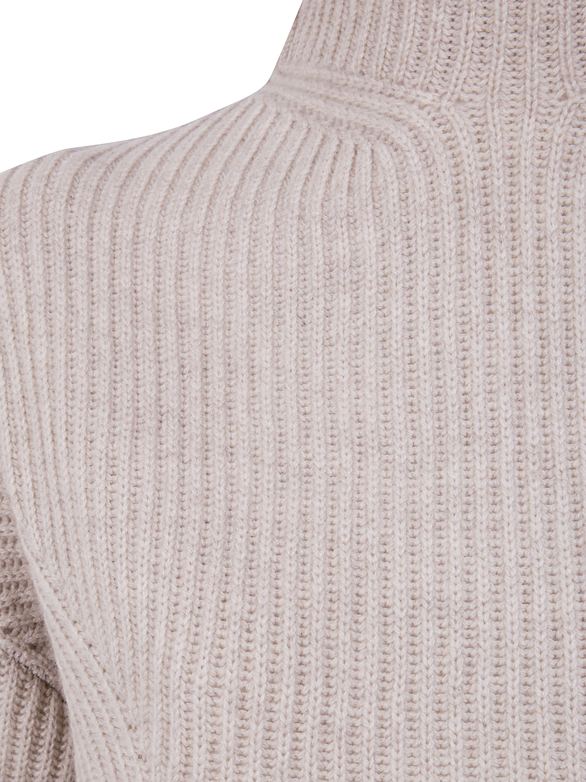 KUJTEN Turtleneck Sweater with Back Slit