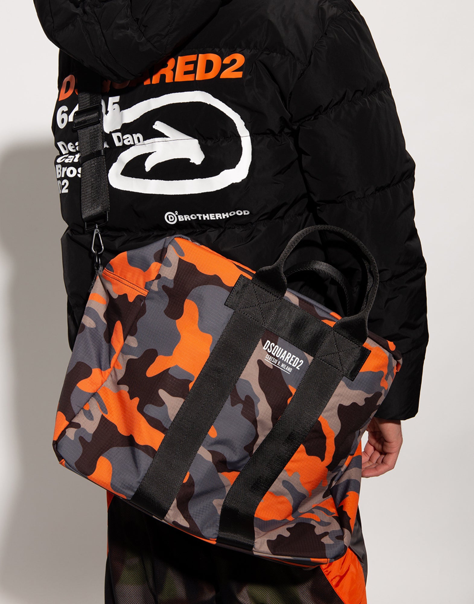 DSQUARED2 Camo Logo Duffle Handbag 44x38x24 CM