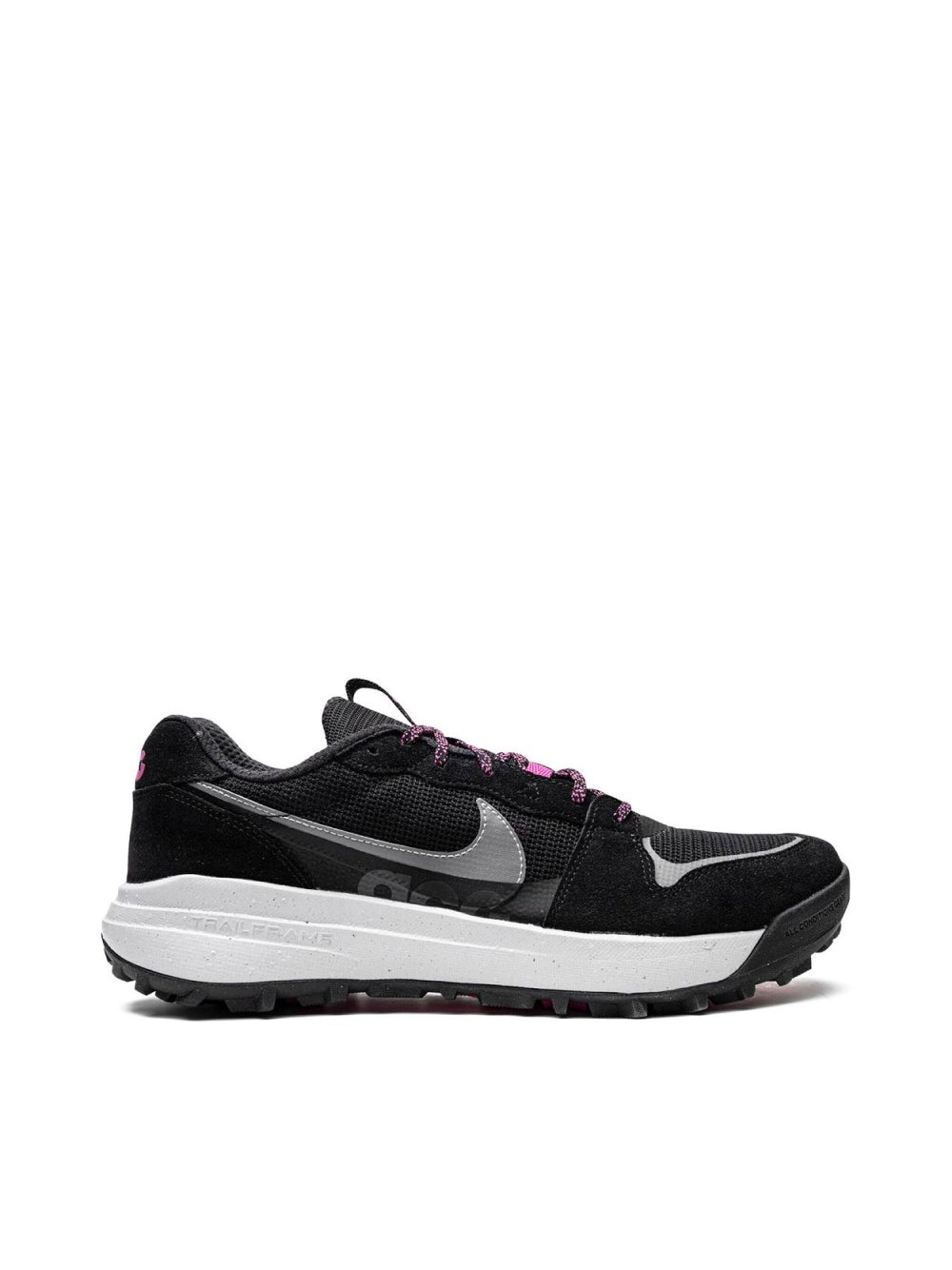 NIKE Adventure-Ready Lowcate Sneaker for Men