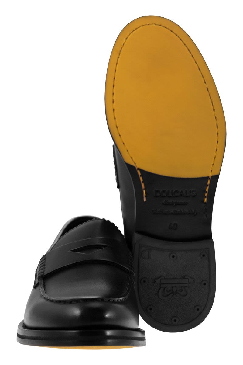 DOUCAL'S Leather Penny Loafers with Embossed Tray Stitching - 3 cm Heel