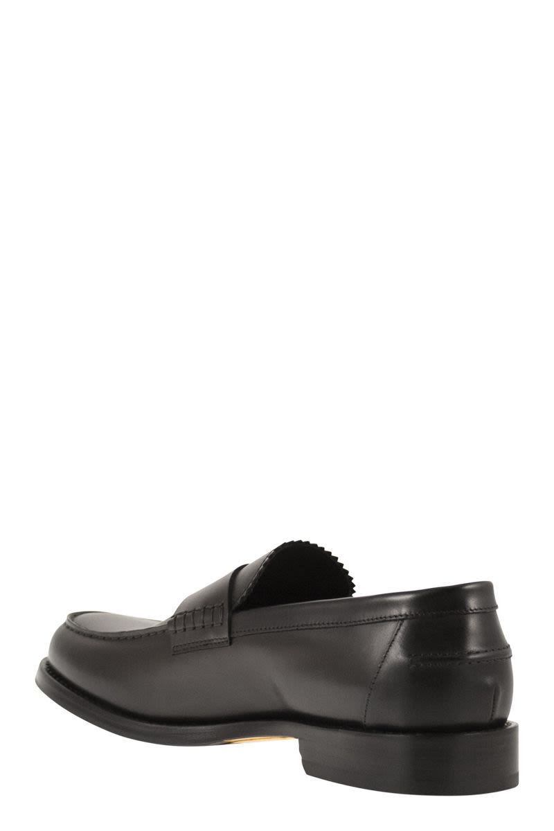 DOUCAL'S Elegant Leather Loafer with Raised Welt Stitching - 3 CM Heel