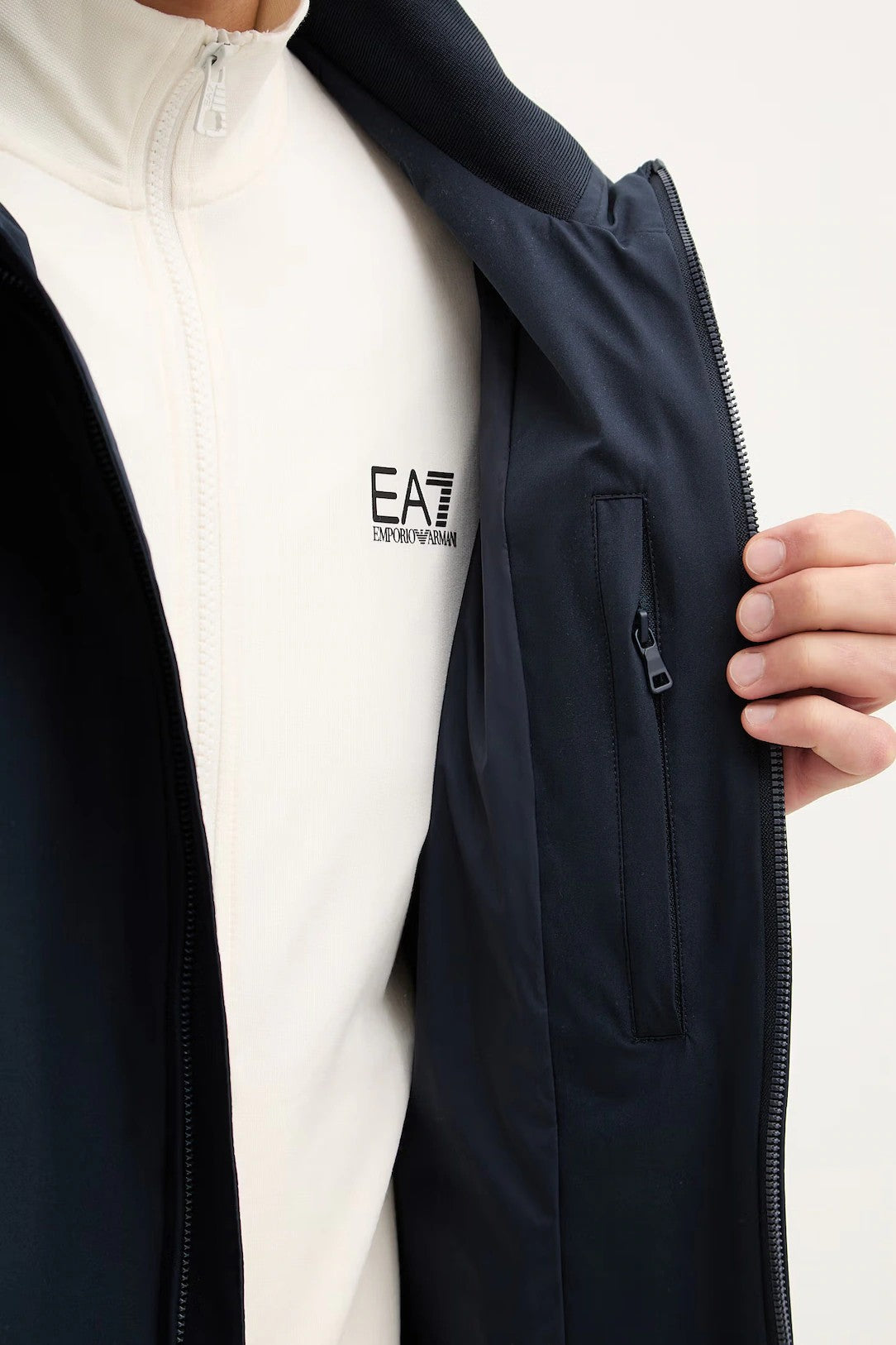 EA7 EMPORIO ARMANI Men's Modern Fit Bomber Jacket with Hood