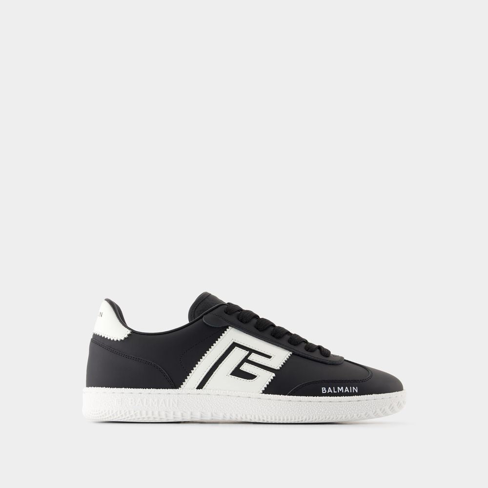BALMAIN Swan Sneaker