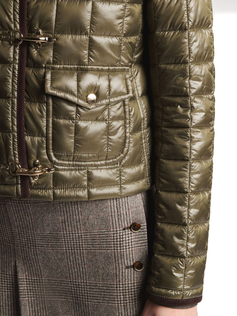 FAY Modern Fit Women's Jacket - Ideal for Layering