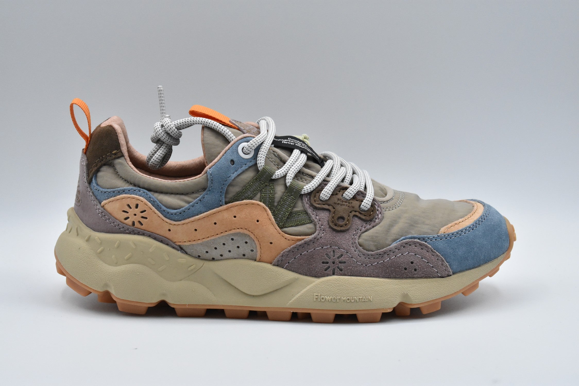 FLOWER MOUNTAIN Stylish Low Lace-Up Shoes for Women