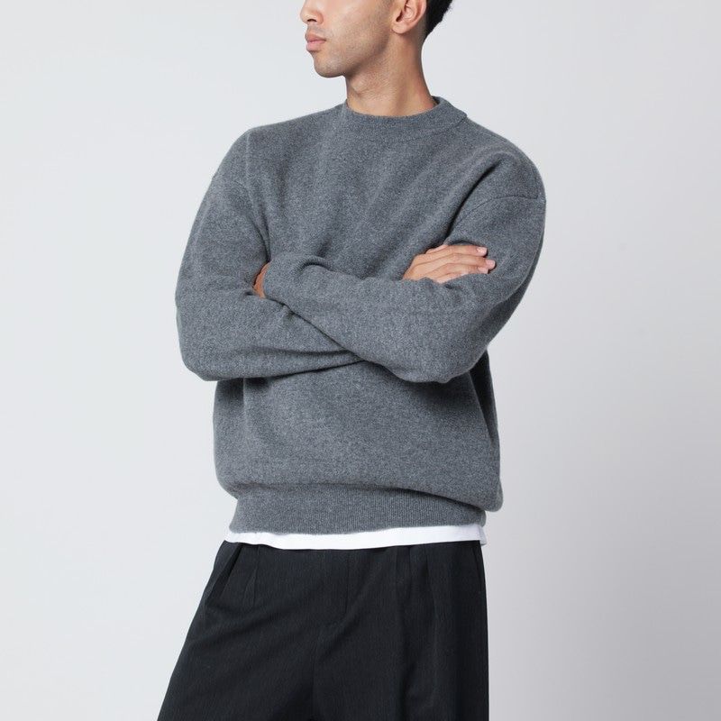 SOFT GOAT Cashmere Crewneck Sweater with Dropped Shoulders