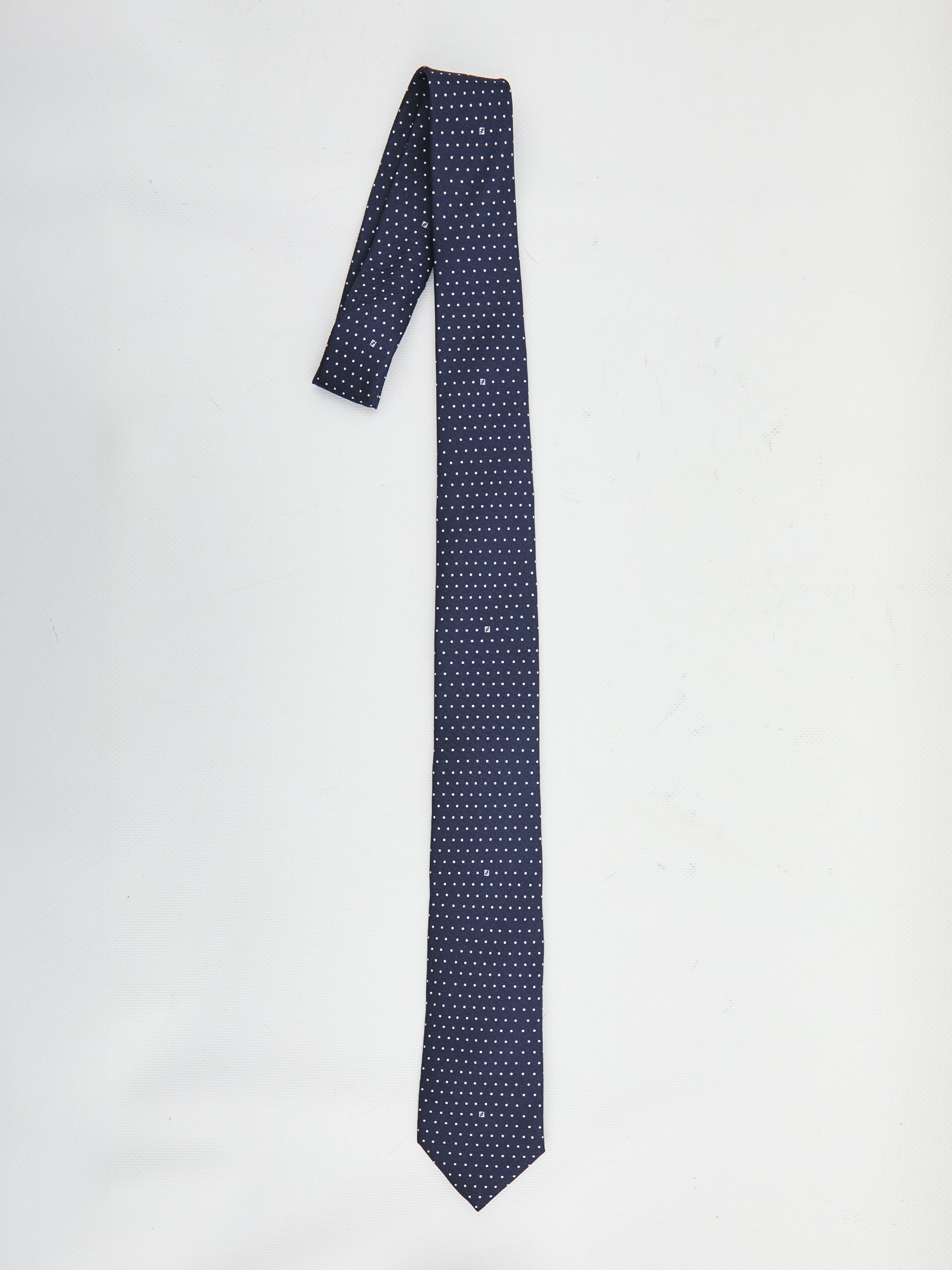 FENDI Elegant Silk Tie for Men - Fall/Winter 2025
