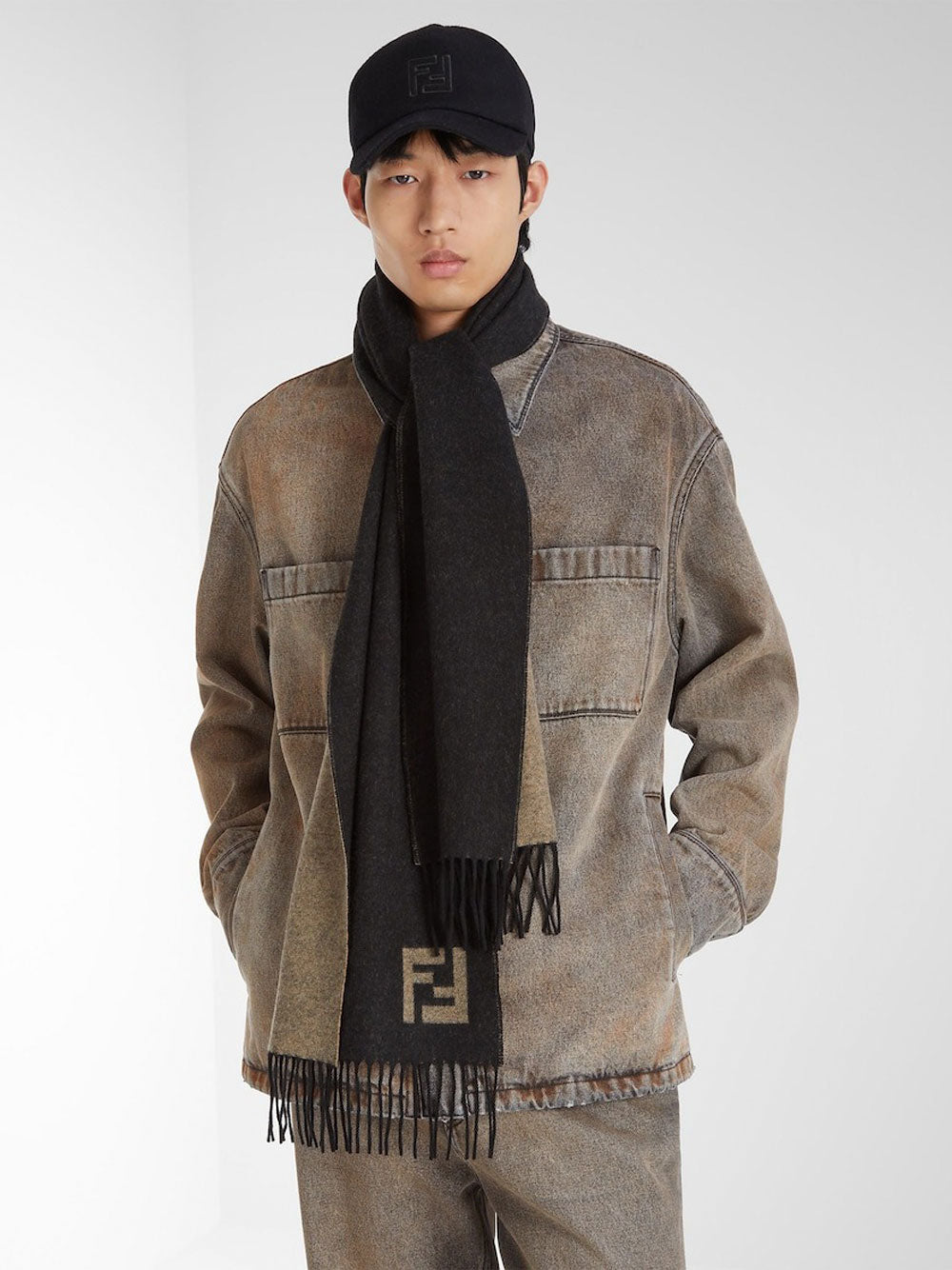 FENDI Fringed Wool and Cashmere Scarf - 180 x 34 cm