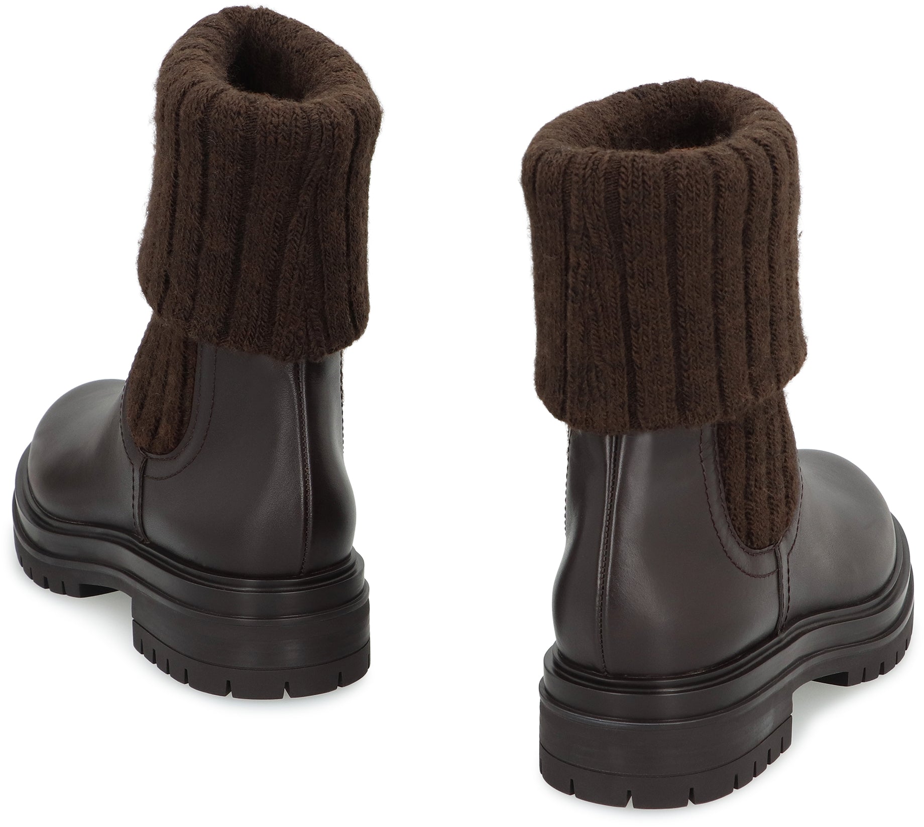 GIANVITO ROSSI Women’s Round Toe Leather Chelsea Boots