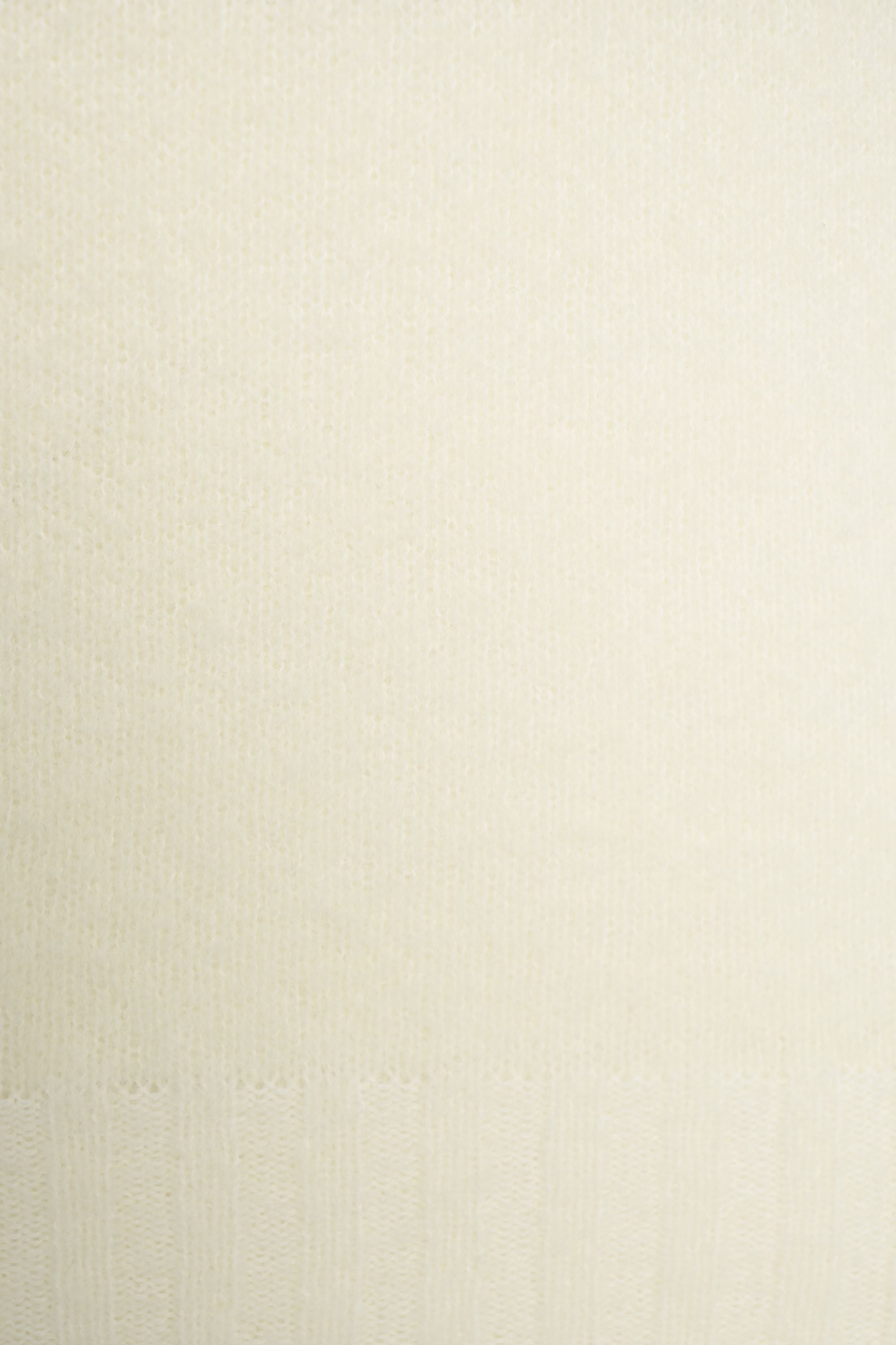 GENDER Men's Luxurious Turtleneck Sweater