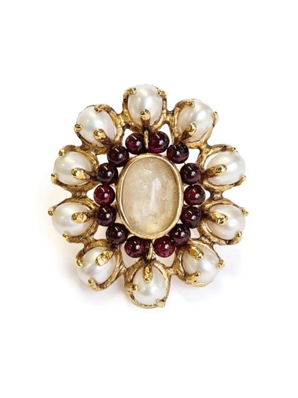 GOOSSENS Elegant Pearl and Garnet Ring for Women