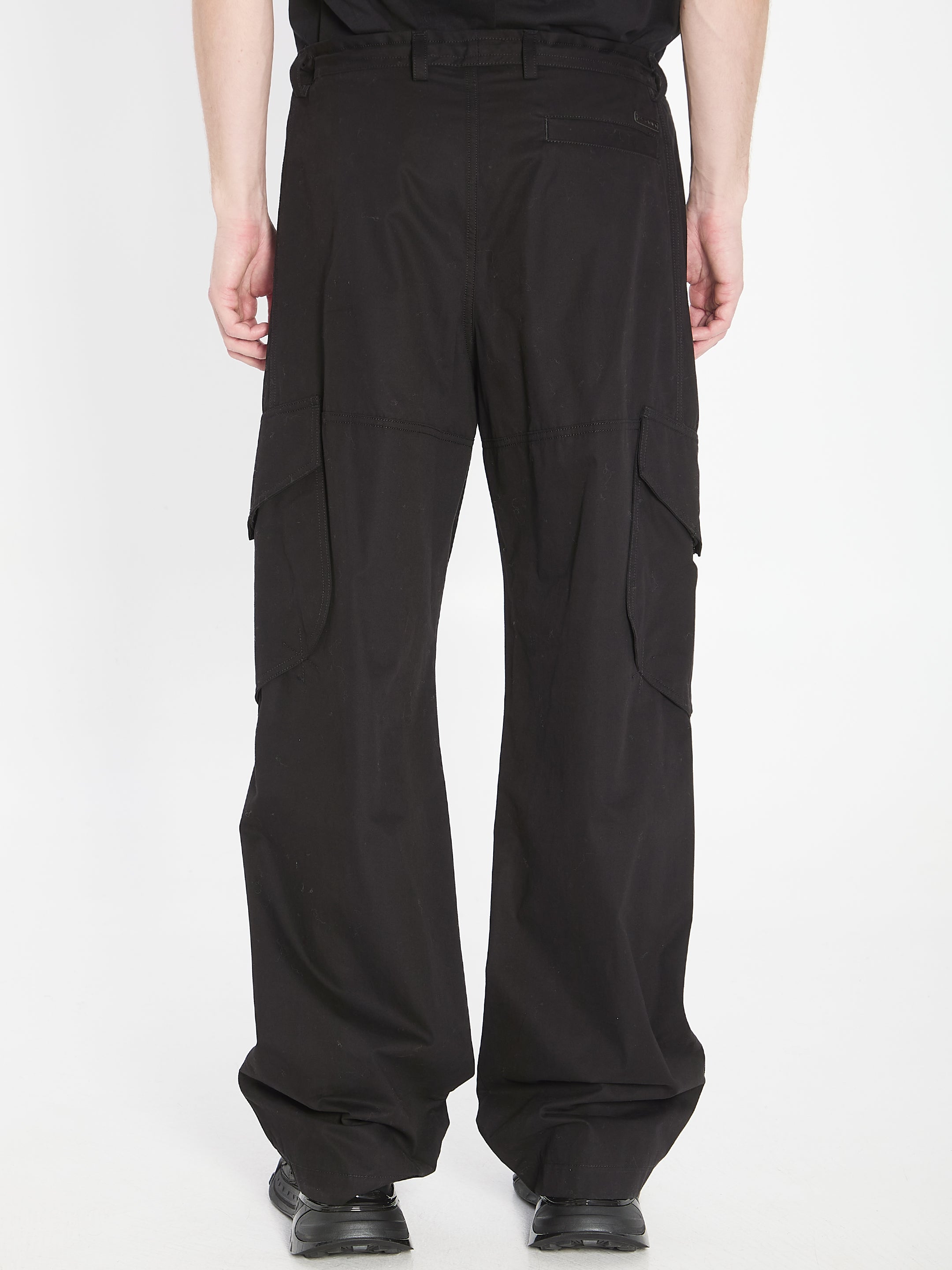 DOLCE & GABBANA Men's Wide-Leg Cargo Pants - Size 48