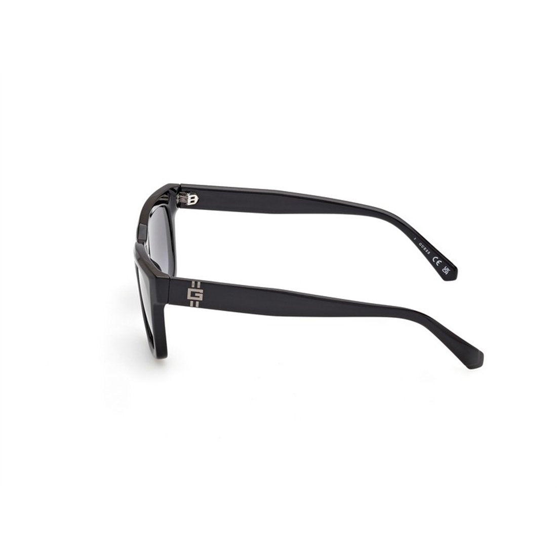 GUESS Gradient Smoke Unisex Sunglasses - Stylish Shades for Every Occasion