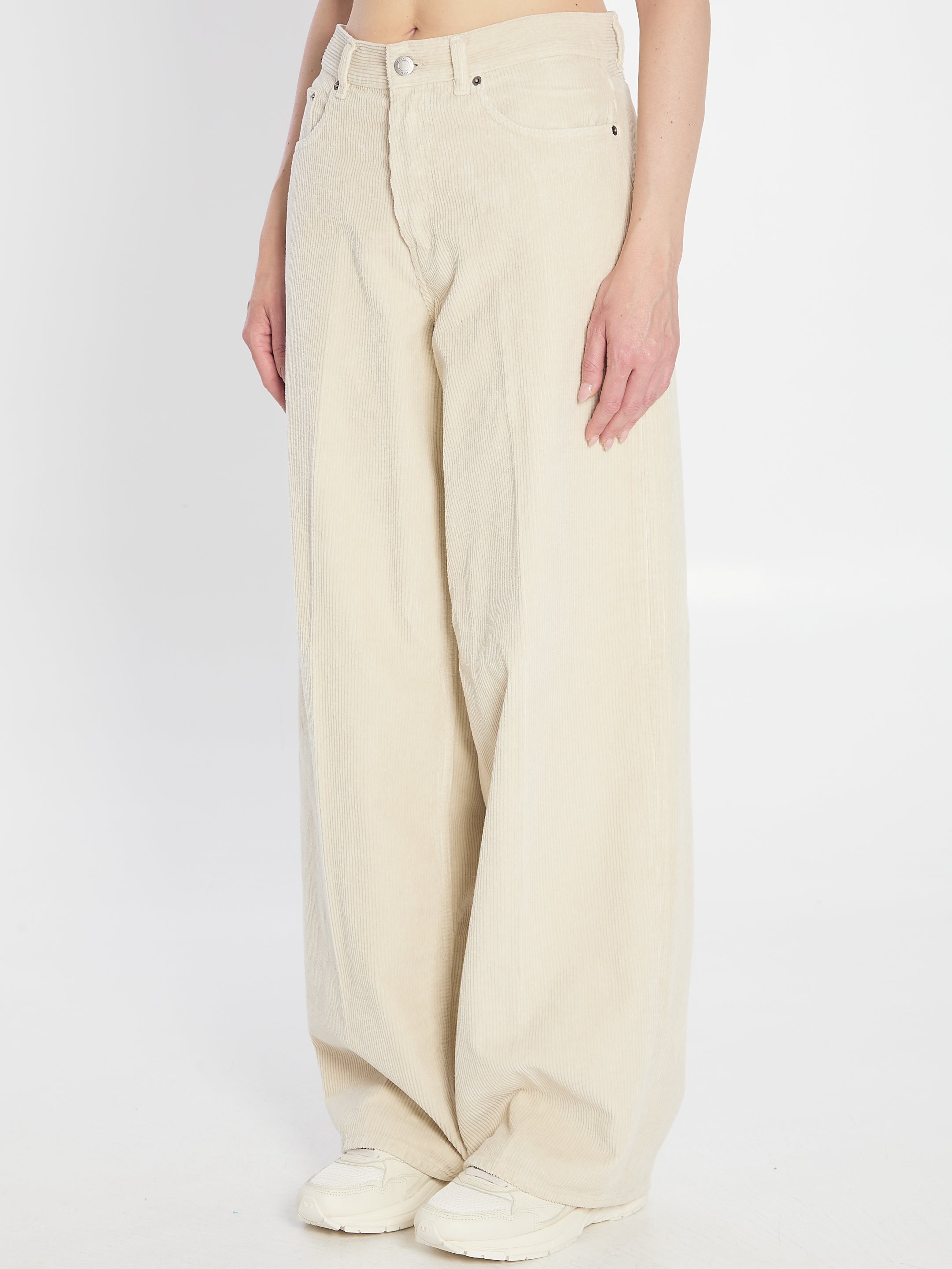 HAIKURE Relaxed Fit Wide Leg Trousers - Size 26