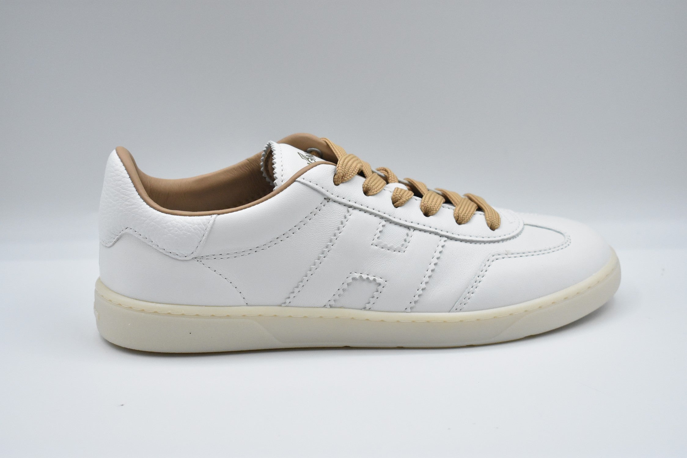 HOGAN Elegant Women's Laced Flat Shoes