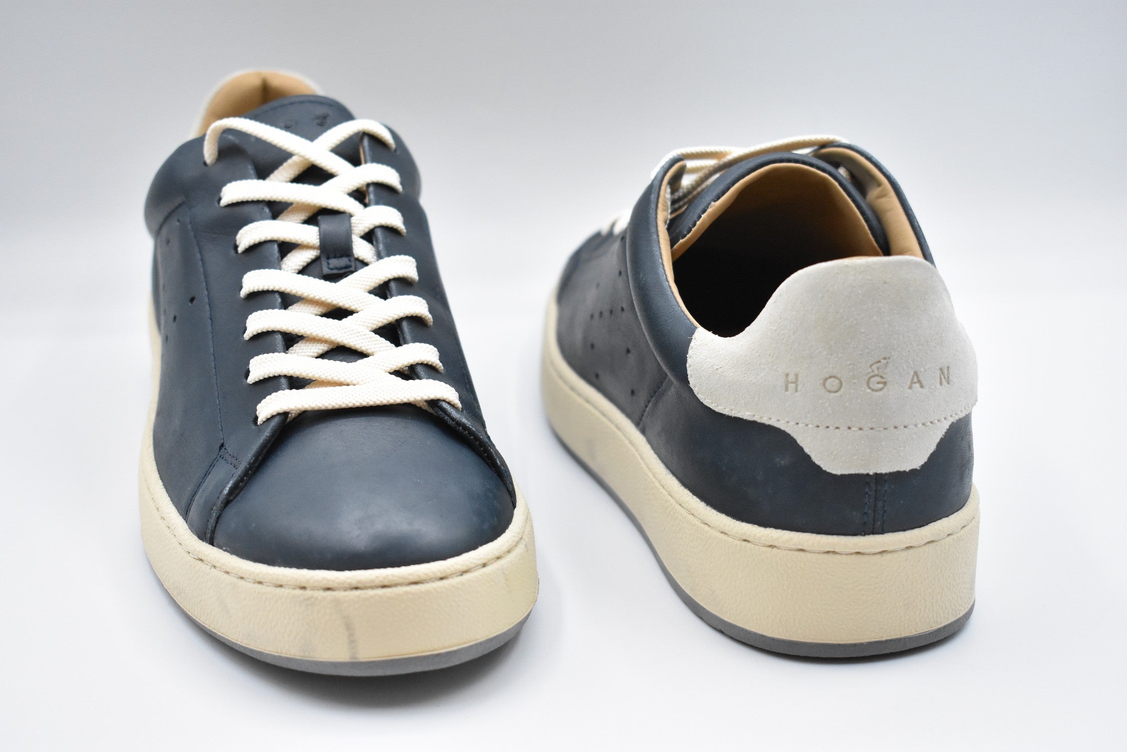 HOGAN Classic Low-Top Lace-Up Shoes for Men