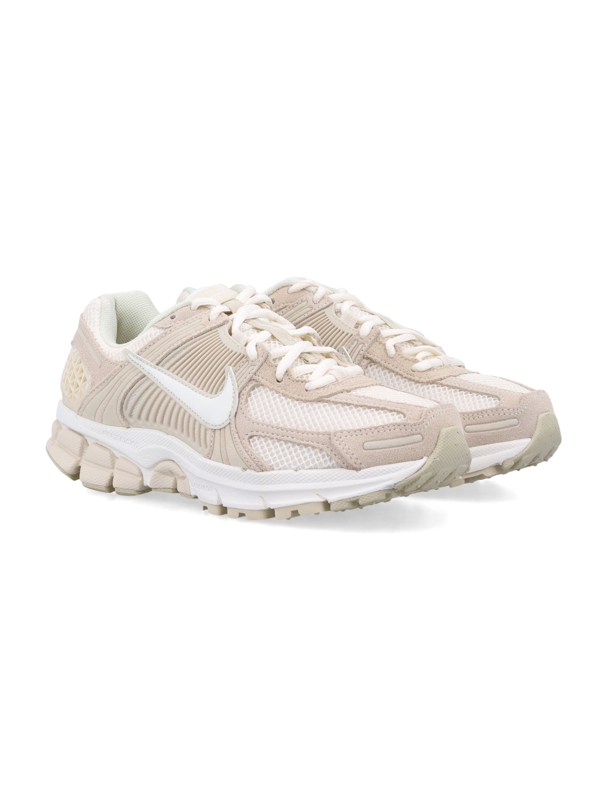 NIKE Women's Zoom Vomero 5 Sneaker