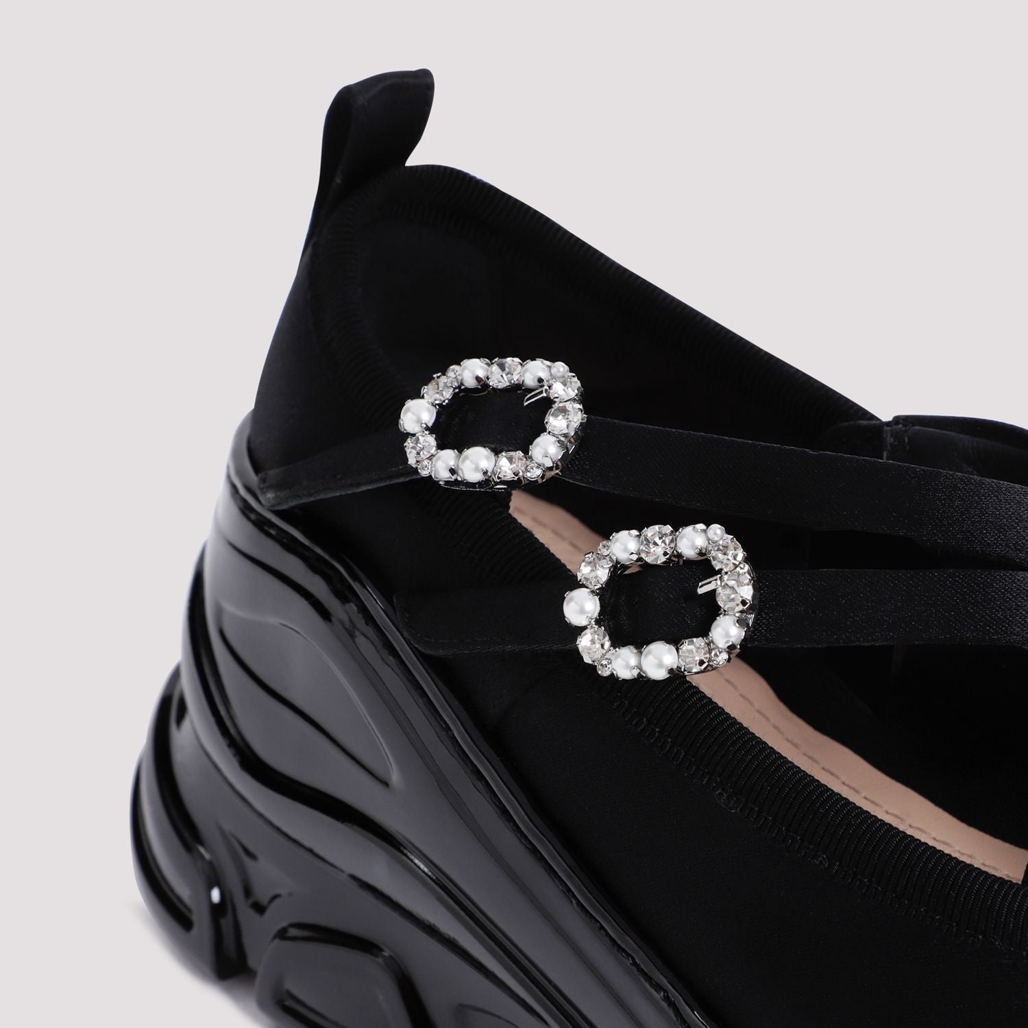 SIMONE ROCHA Classic Criss Cross Tracker Ballerina Shoes for Women