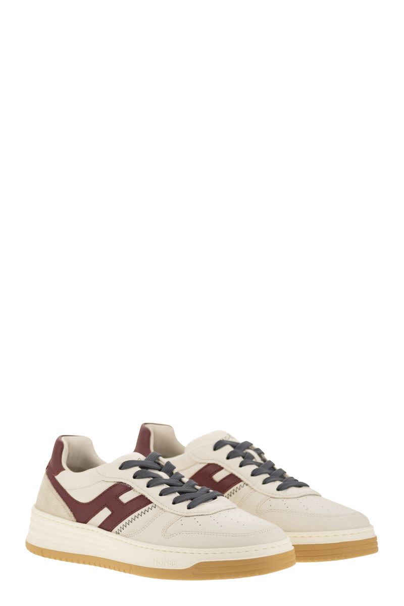 HOGAN Leather Lace-Up Trainers with Retro Vibe - Size 9