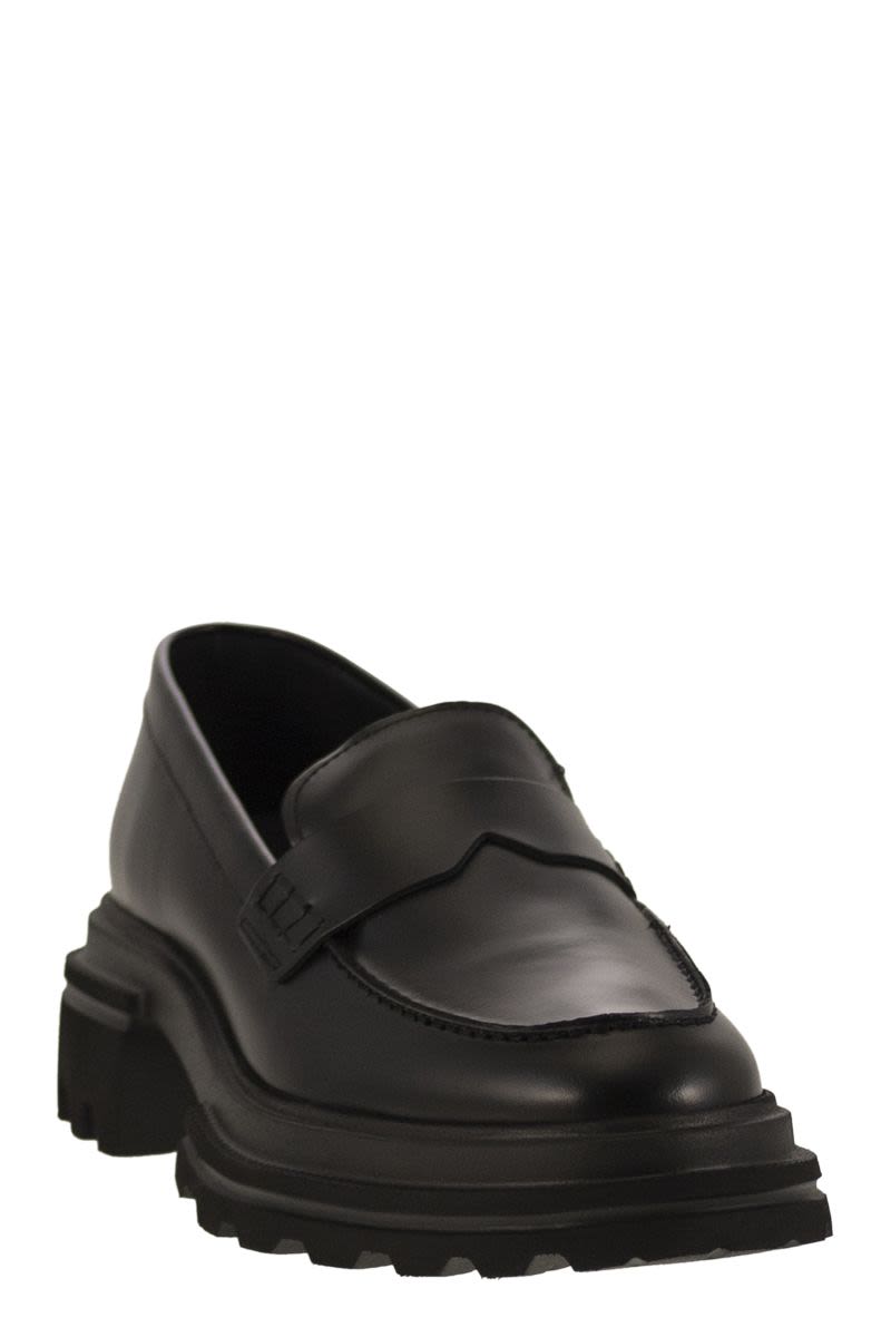 HOGAN 10-Storey Women's Moccasins - Urban Chic