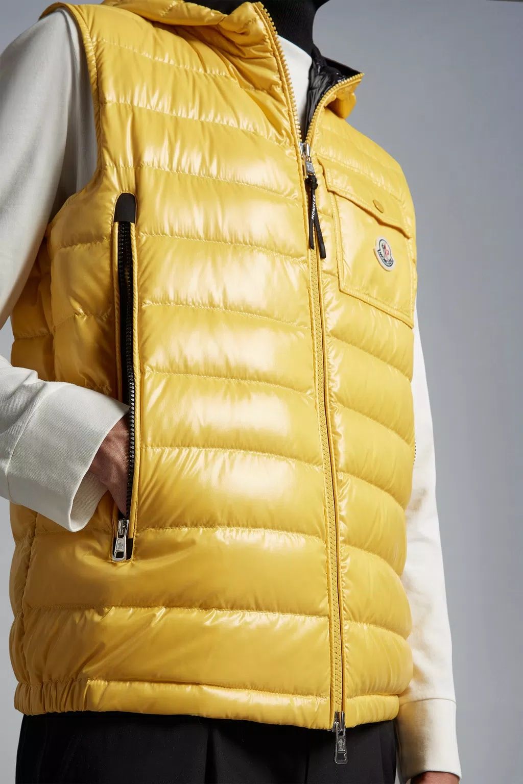 MONCLER Men's Mini Gilet for Fall 2023