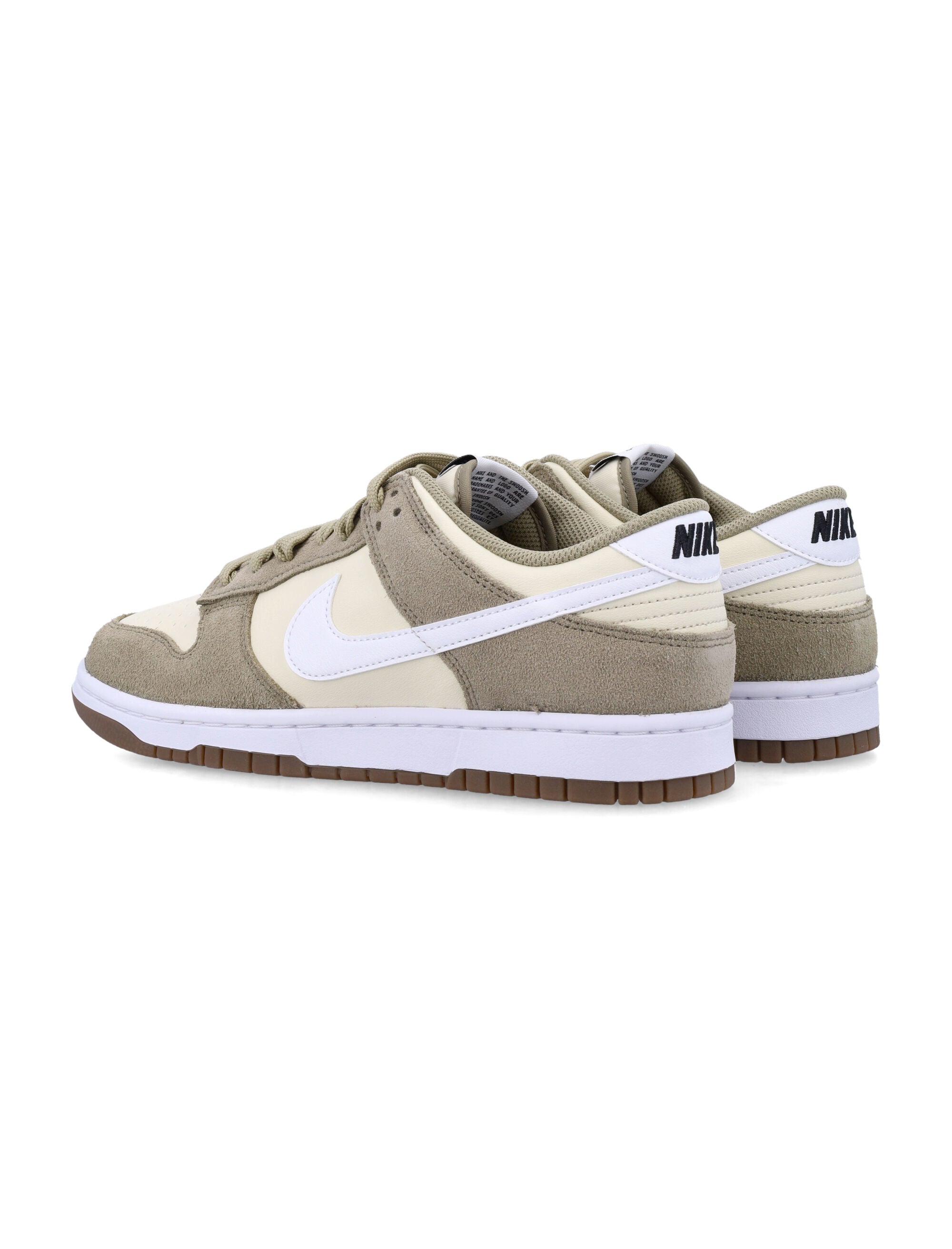 NIKE Dunk Low Retro SE Sneakers - Perfect Fit for Men