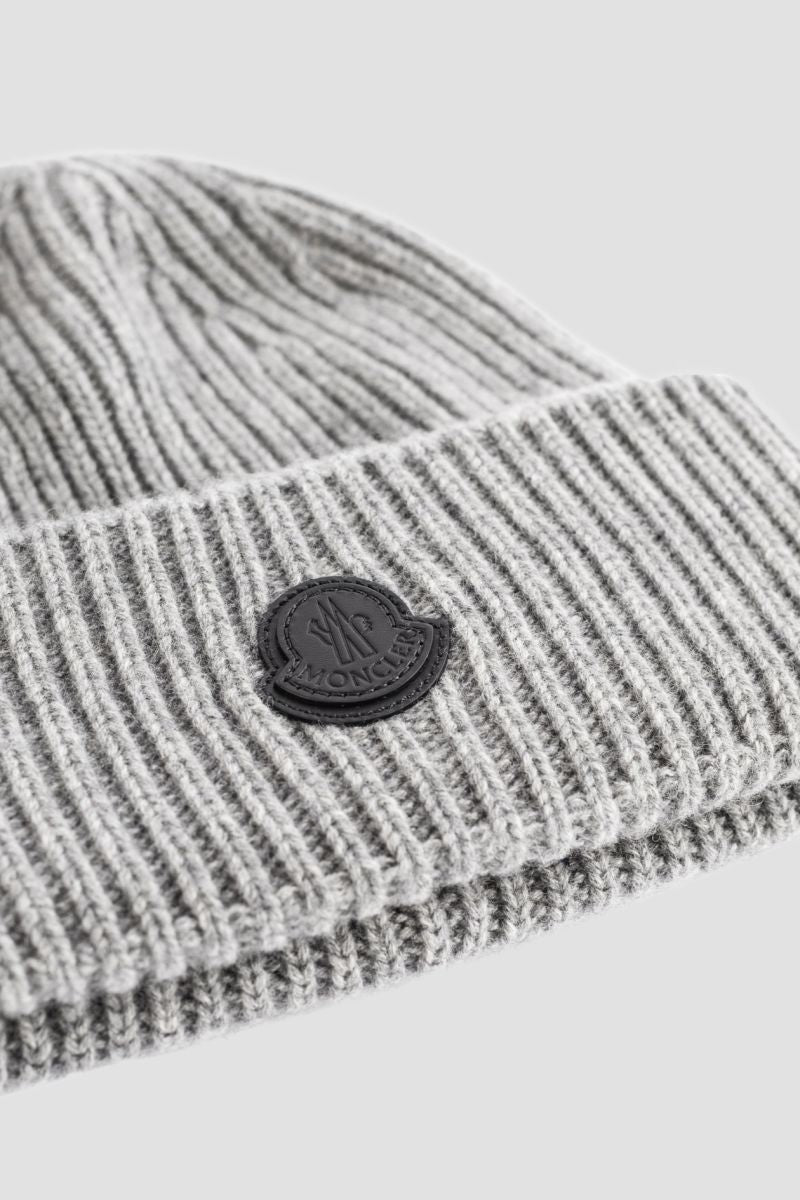 MONCLER Elegant Cashmere Hat with Leather Logo Trim - 10cm Brim