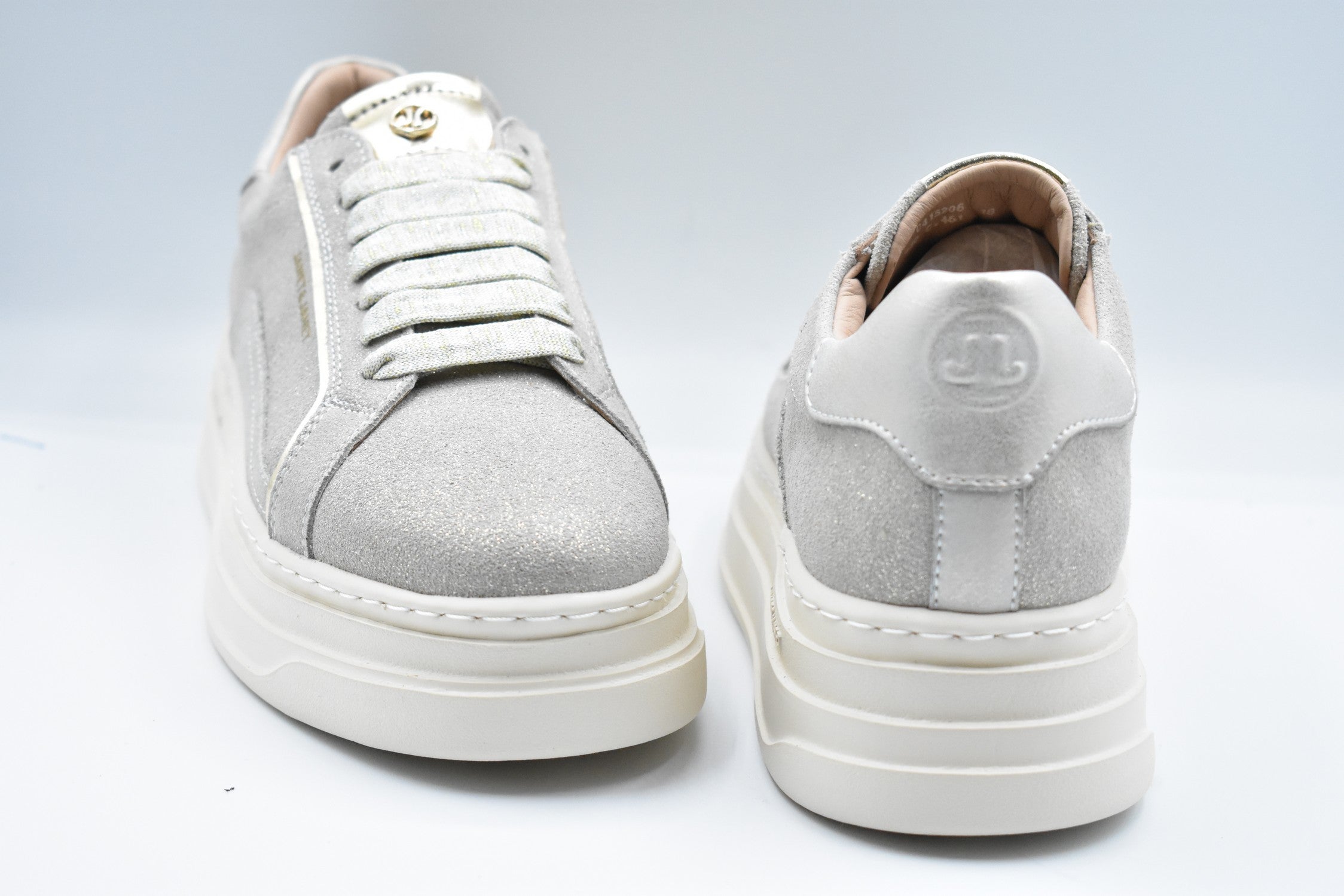 JANET & JANET Elegant Low Lace-Up Shoes for Women