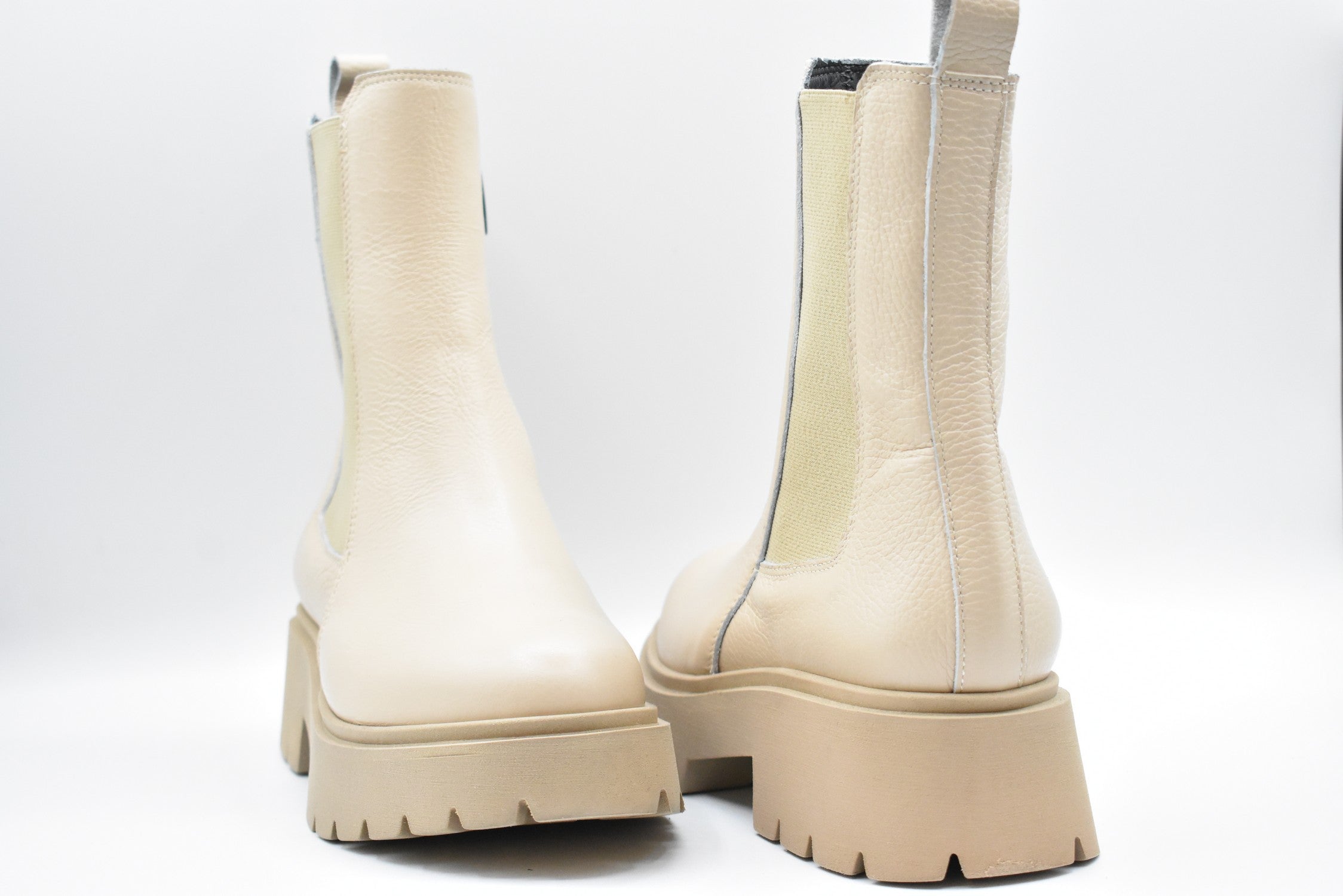 JANET & JANET Stylish Lace-Up Flat Shoes for Women