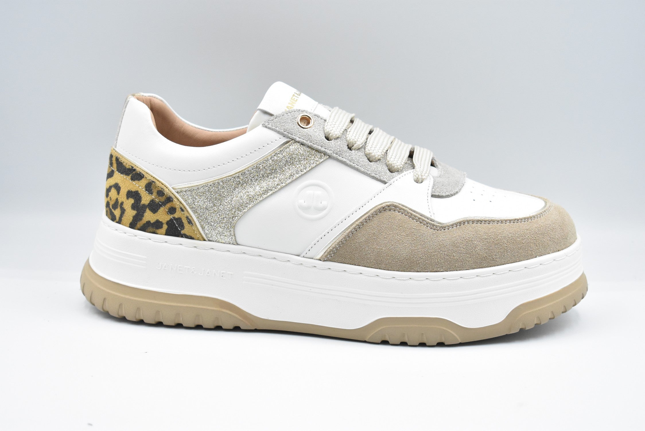 JANET & JANET Stylish Low Lace Shoes for Women