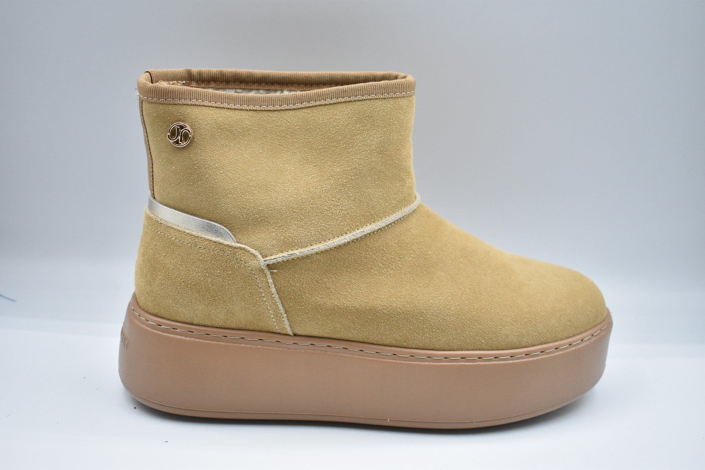 JANET & JANET Stylish Low Lace Shoes for Women