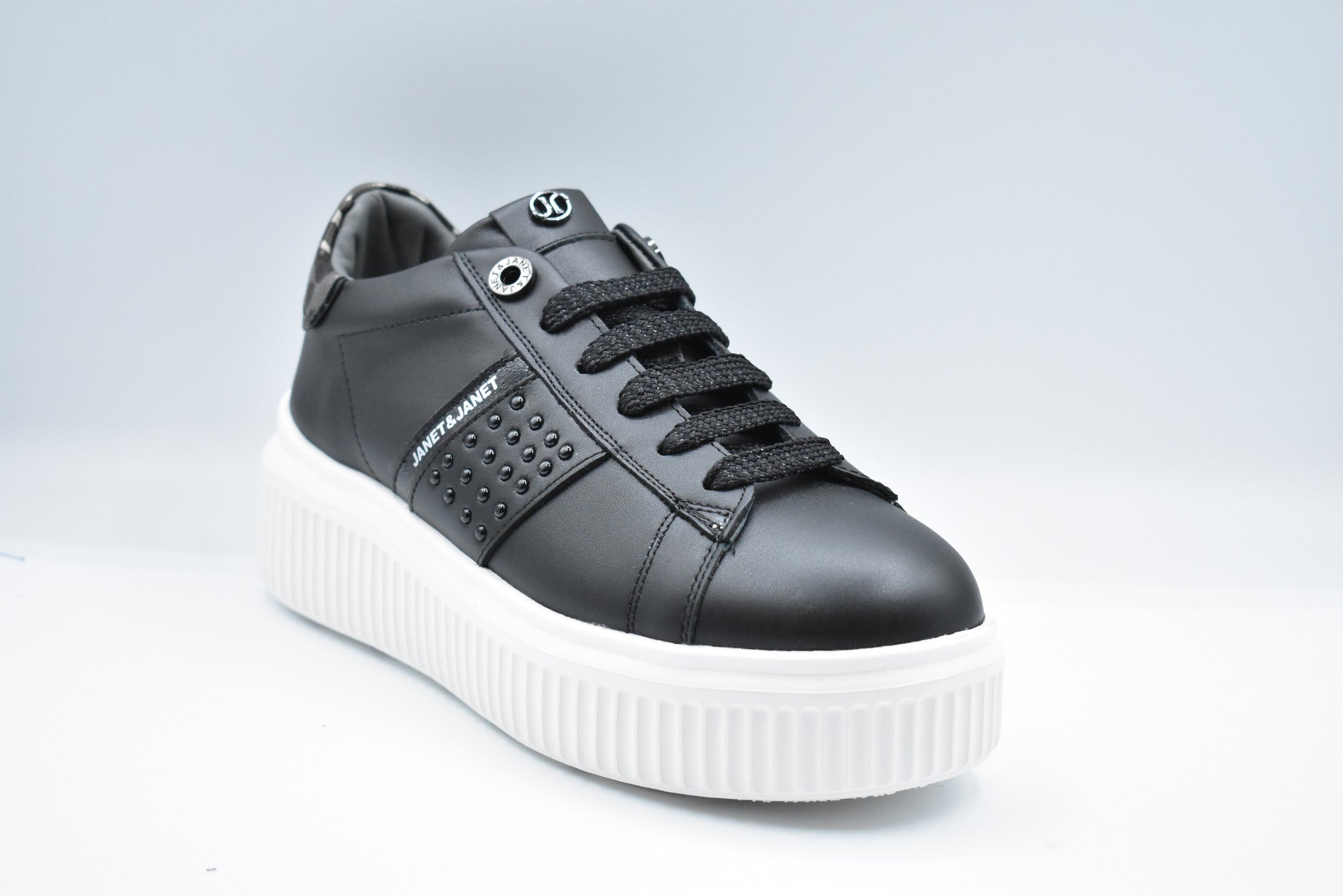 JANET & JANET Elegant Low Lace-Up Shoes for Women - FW25