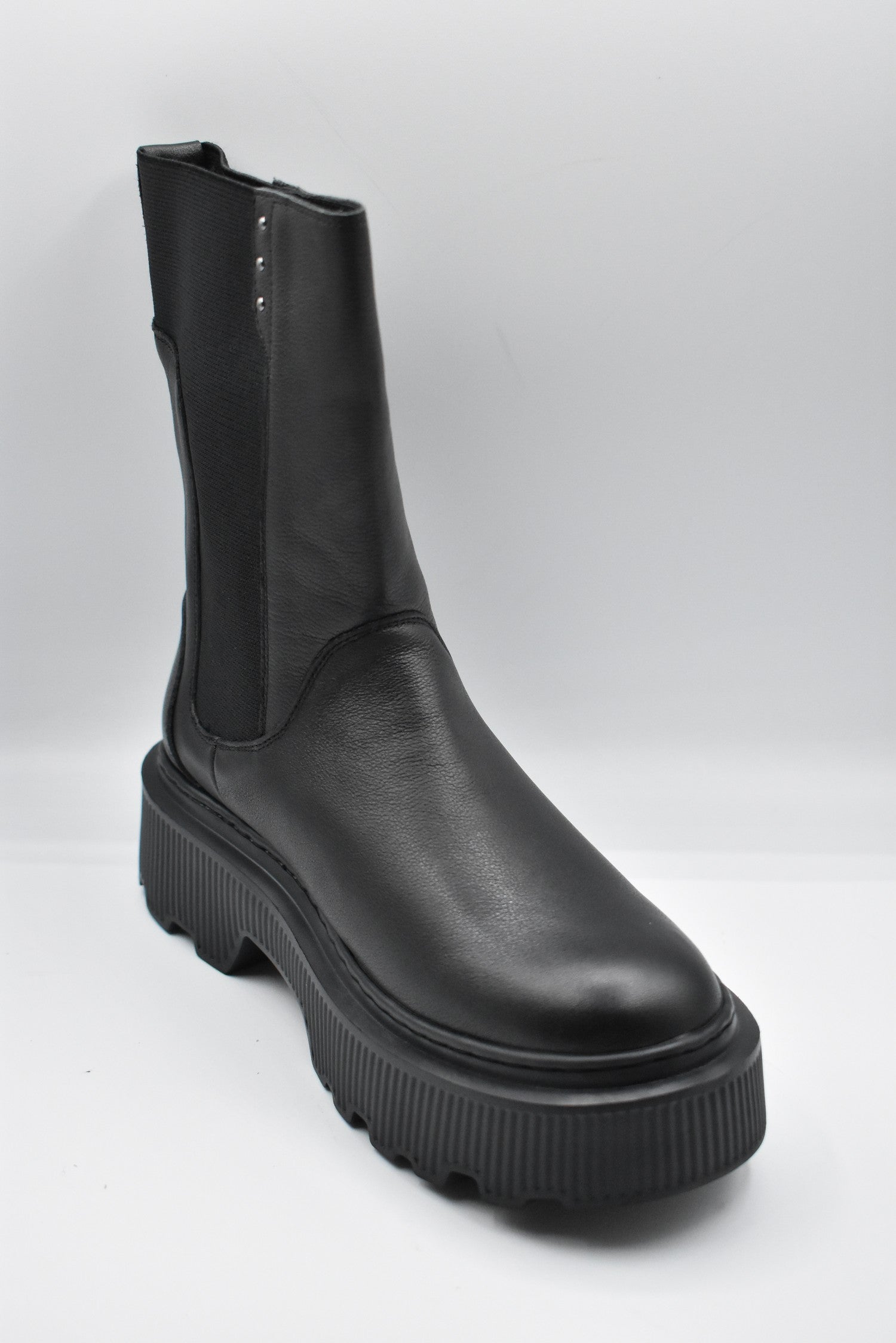 JANET & JANET Elegant Low Shoes for Women - Perfect for Everyday Wear