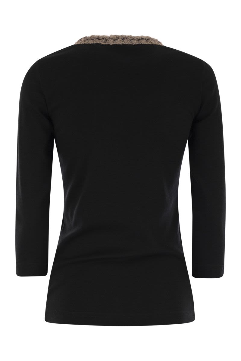 FABIANA FILIPPI Elegant 3/4 Sleeve T-Shirt with Neck Detailing