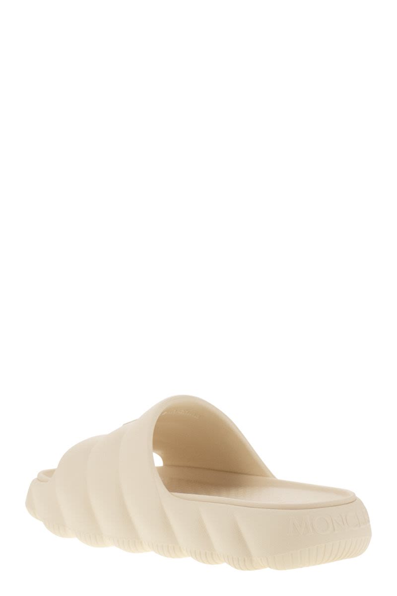 MONCLER Quilted Summer Slip-On Sandals