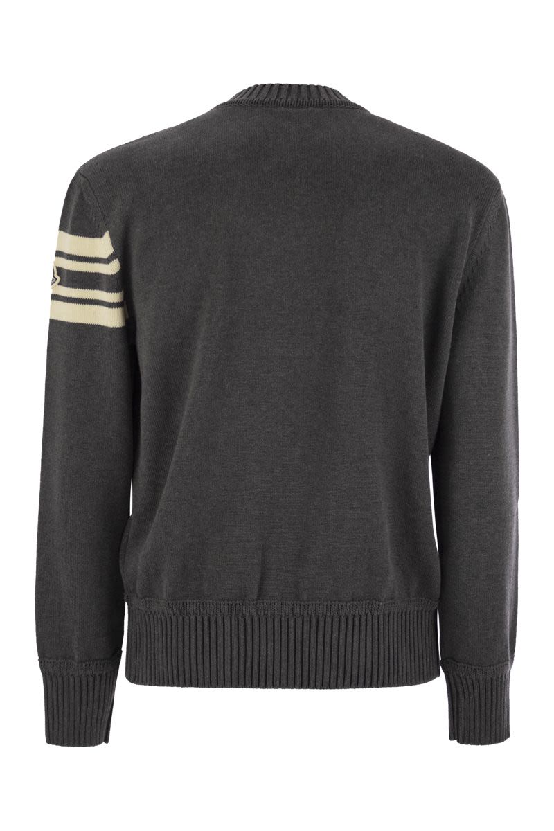 MONCLER Men's Round Neck Cotton Sweater in Modern Design