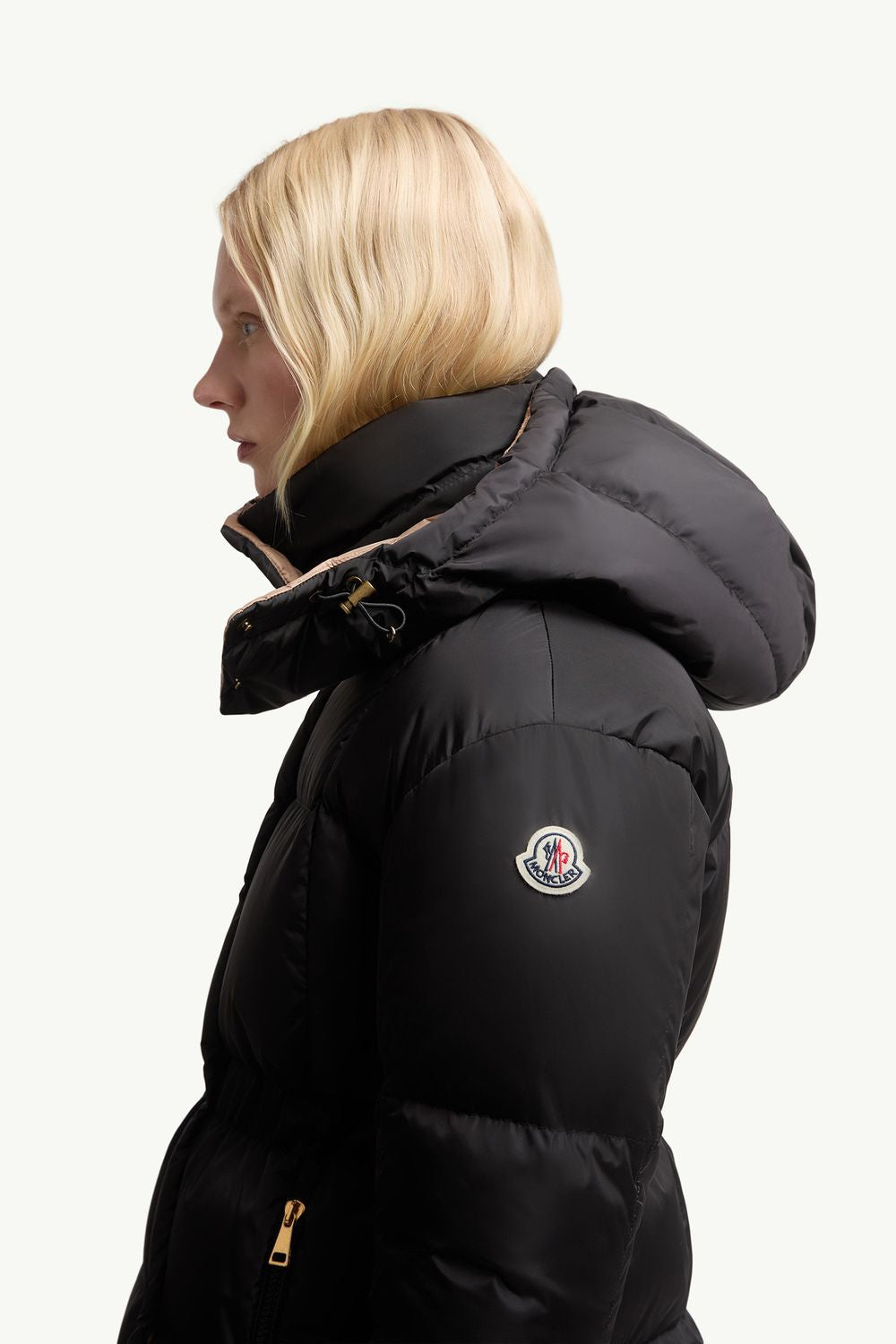 MONCLER Regulated Women's Puffer Jacket with Adjustable Hood - Size 01