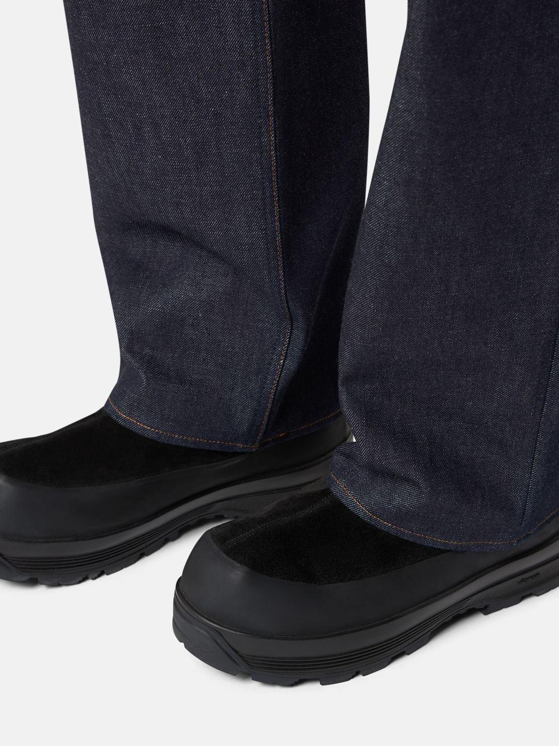 STONE ISLAND Versatile Men’s Trousers for FW25