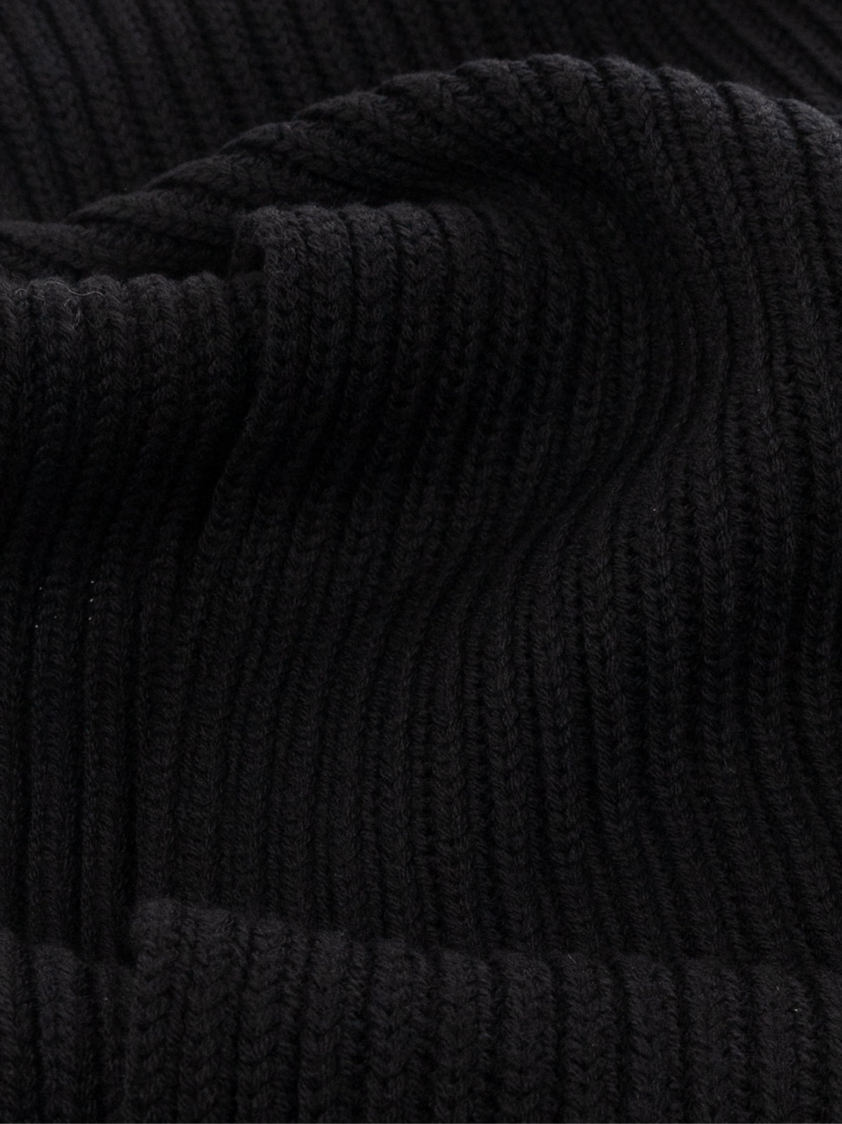 DSQUARED2 Warming Logo Tag Beanie and Scarf Set