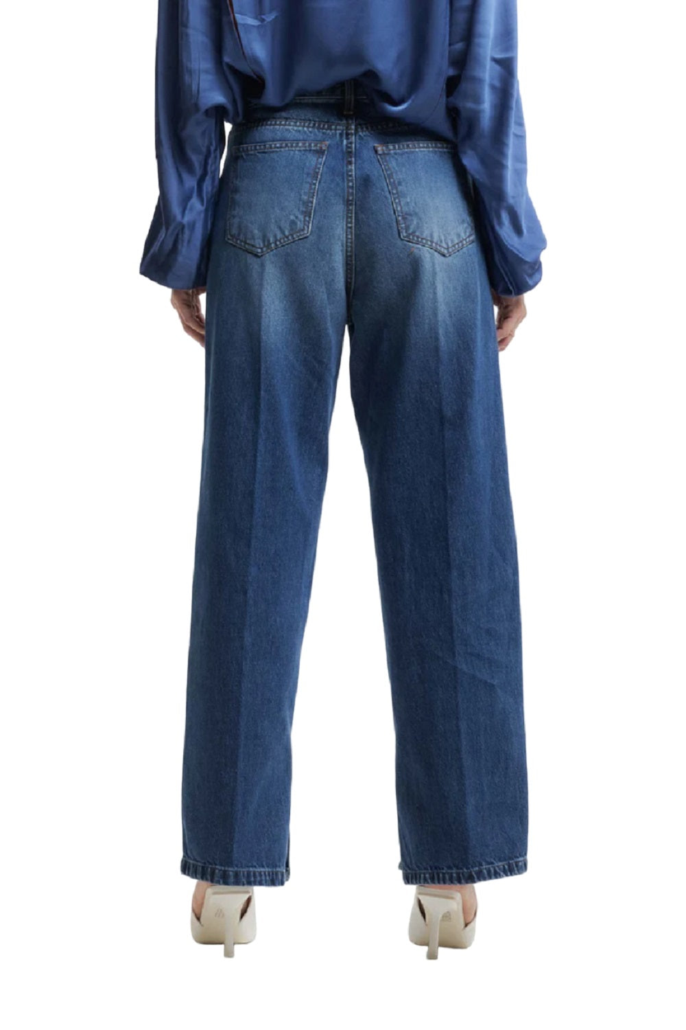 KOCCA Contemporary Wide Leg Straight Cut Jeans for Women