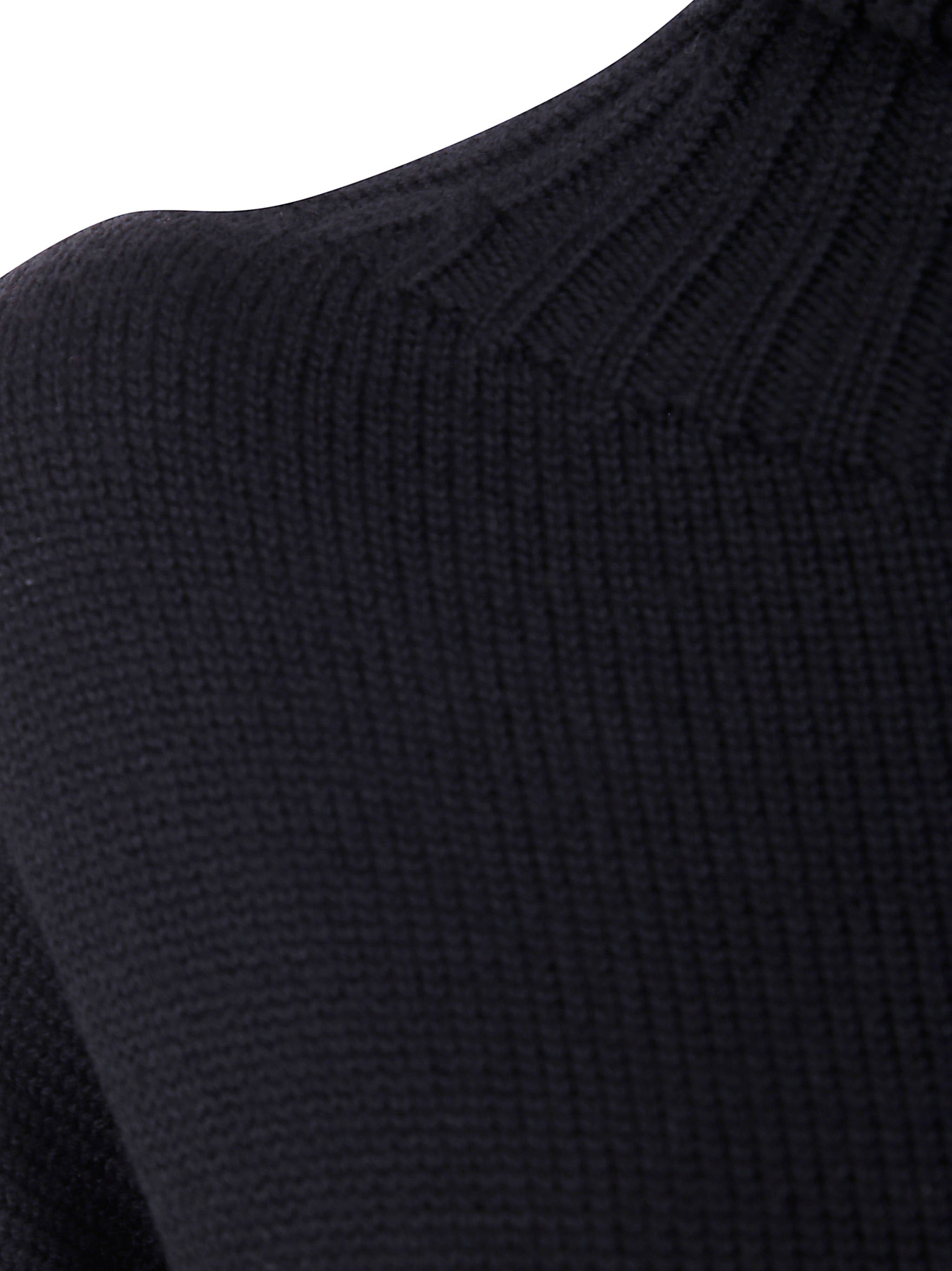 DRUMOHR Long Sleeve Turtle Neck Sweater