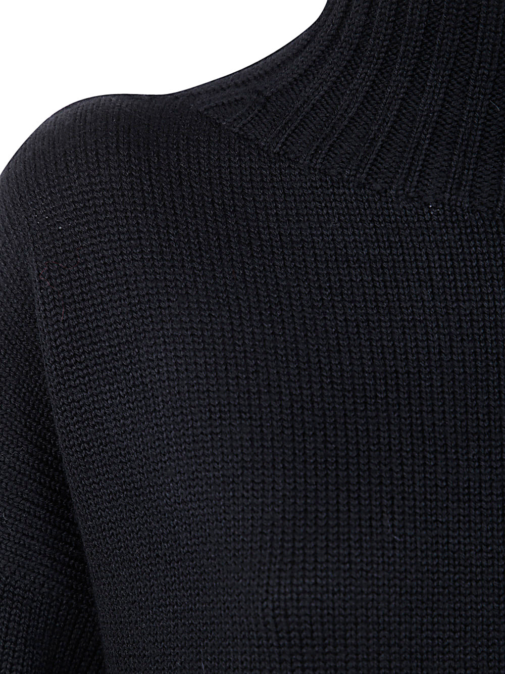 DRUMOHR Oversized Long Sleeve Turtle Neck Sweater