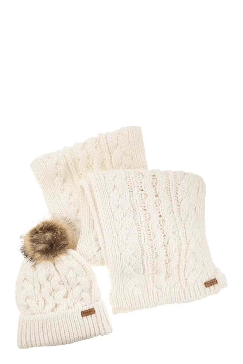 BARBOUR Warm Winter Hat and Scarf Set